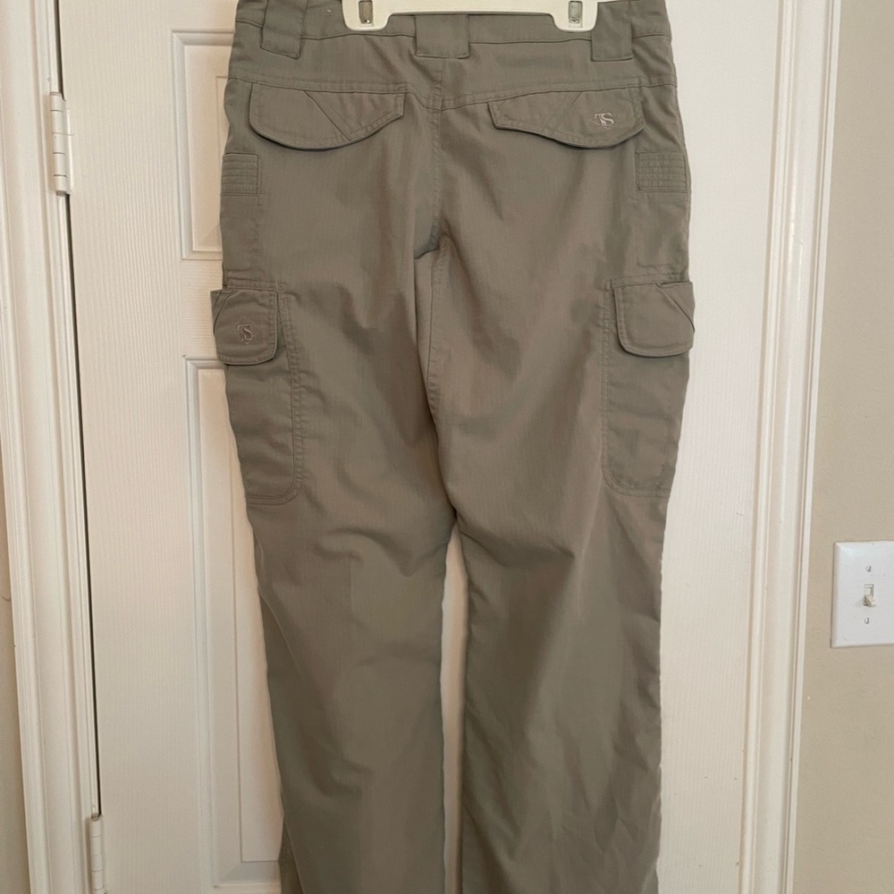 Tru-Spec Women’s Pants Size 8 . Light grey Hiking pants -regular